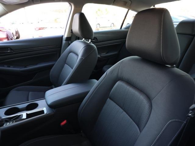 new 2025 Nissan Altima car, priced at $25,987