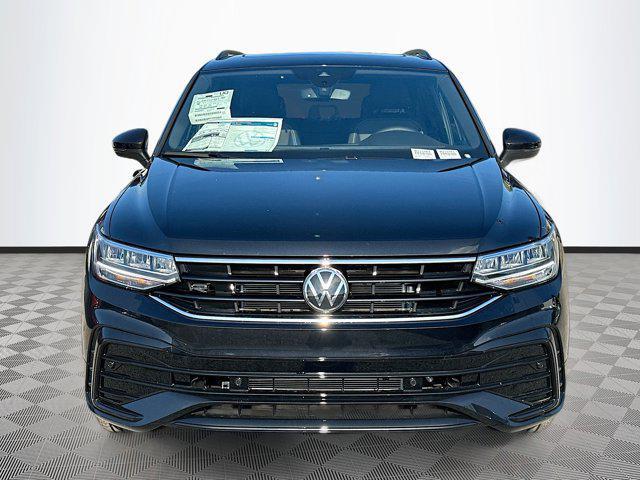 new 2024 Volkswagen Tiguan car, priced at $31,993