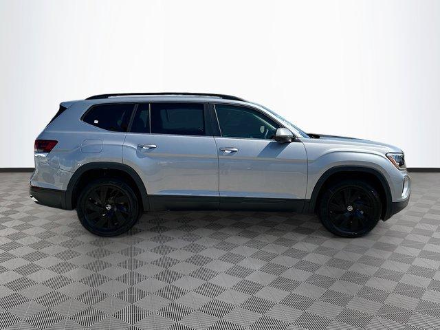 new 2025 Volkswagen Atlas car, priced at $44,015