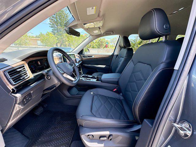 new 2024 Volkswagen Atlas car, priced at $41,997