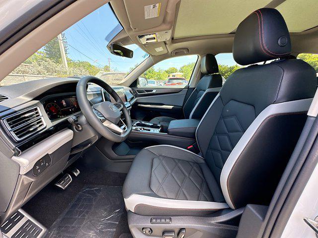 new 2024 Volkswagen Atlas car, priced at $49,398