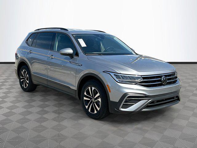 new 2024 Volkswagen Tiguan car, priced at $30,210