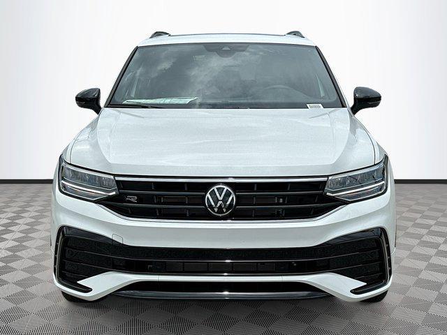 new 2024 Volkswagen Tiguan car, priced at $34,164