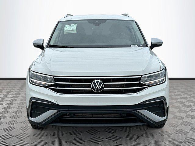 new 2024 Volkswagen Tiguan car, priced at $27,500