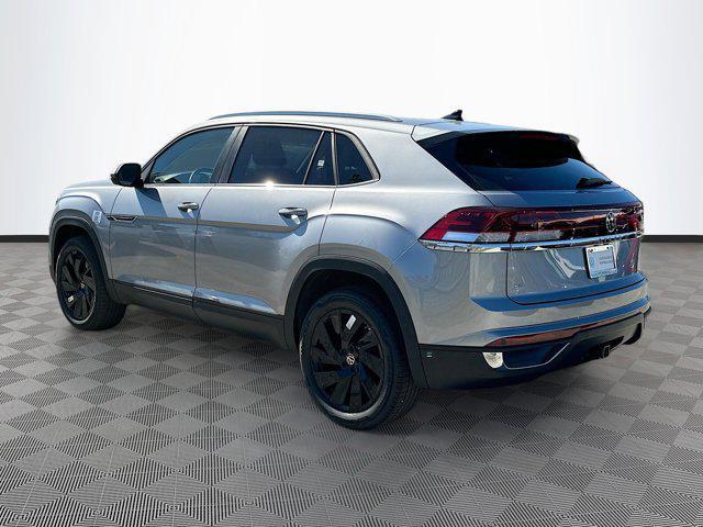 new 2025 Volkswagen Atlas Cross Sport car, priced at $40,000