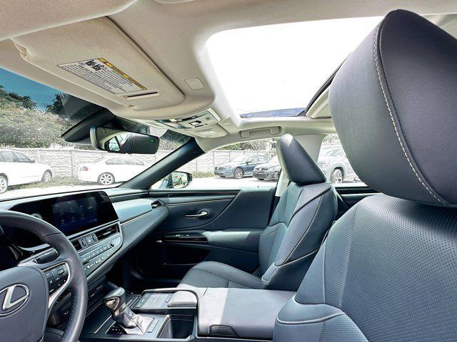 used 2022 Lexus ES 350 car, priced at $27,869