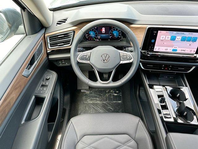 new 2024 Volkswagen Atlas car, priced at $40,711