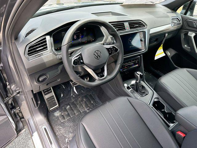 new 2024 Volkswagen Tiguan car, priced at $33,805