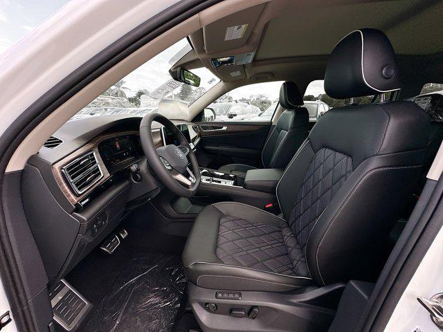 new 2024 Volkswagen Atlas car, priced at $53,997