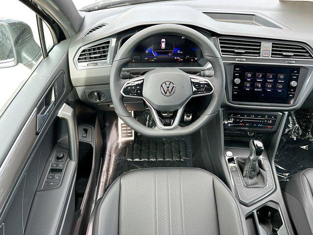 new 2024 Volkswagen Tiguan car, priced at $32,000