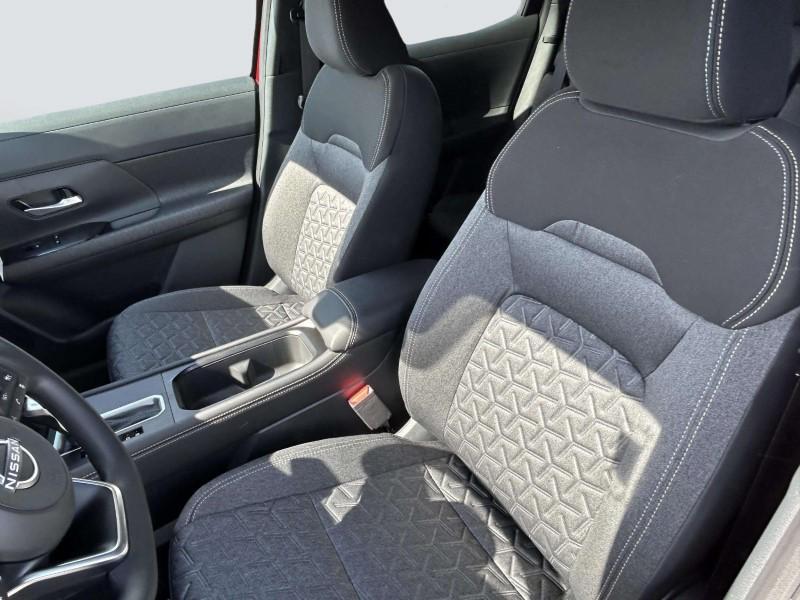 new 2025 Nissan Kicks car, priced at $30,685