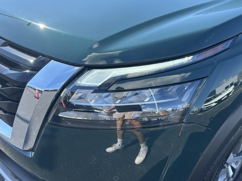 new 2025 Nissan Pathfinder car, priced at $46,940