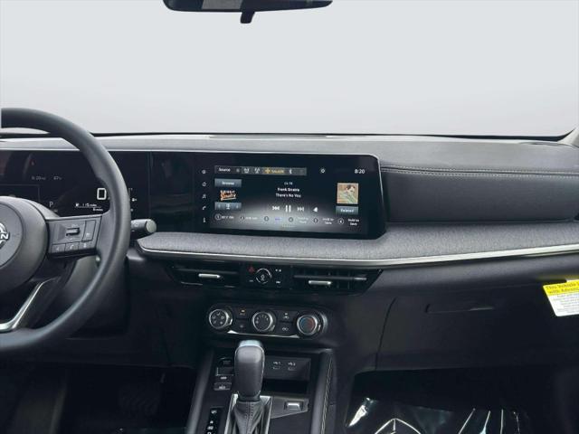 new 2025 Nissan Kicks car, priced at $25,355