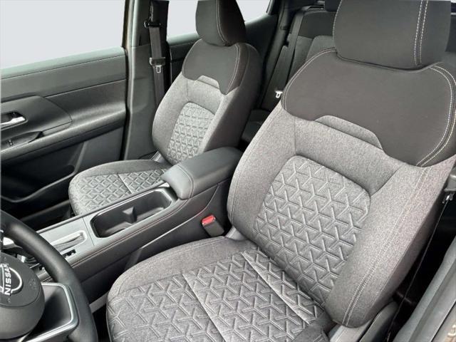 new 2025 Nissan Kicks car, priced at $25,355