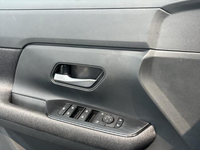 new 2025 Nissan Kicks car, priced at $25,355