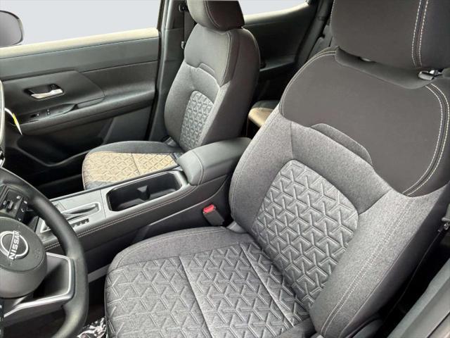 new 2025 Nissan Kicks car, priced at $25,355