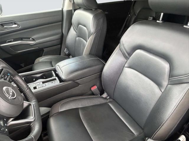 used 2022 Nissan Pathfinder car, priced at $25,000