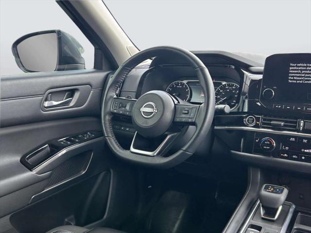used 2022 Nissan Pathfinder car, priced at $25,000