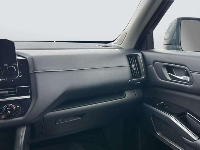 used 2022 Nissan Pathfinder car, priced at $25,000