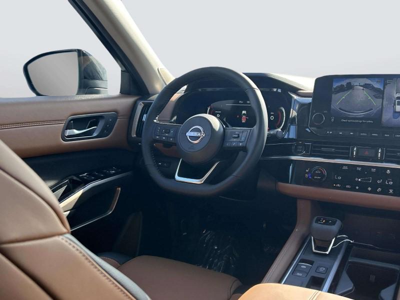 new 2025 Nissan Pathfinder car, priced at $44,467