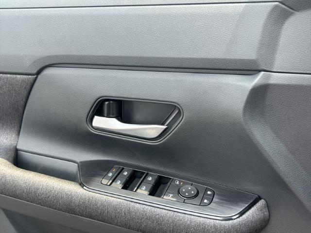 new 2025 Nissan Kicks car, priced at $25,355