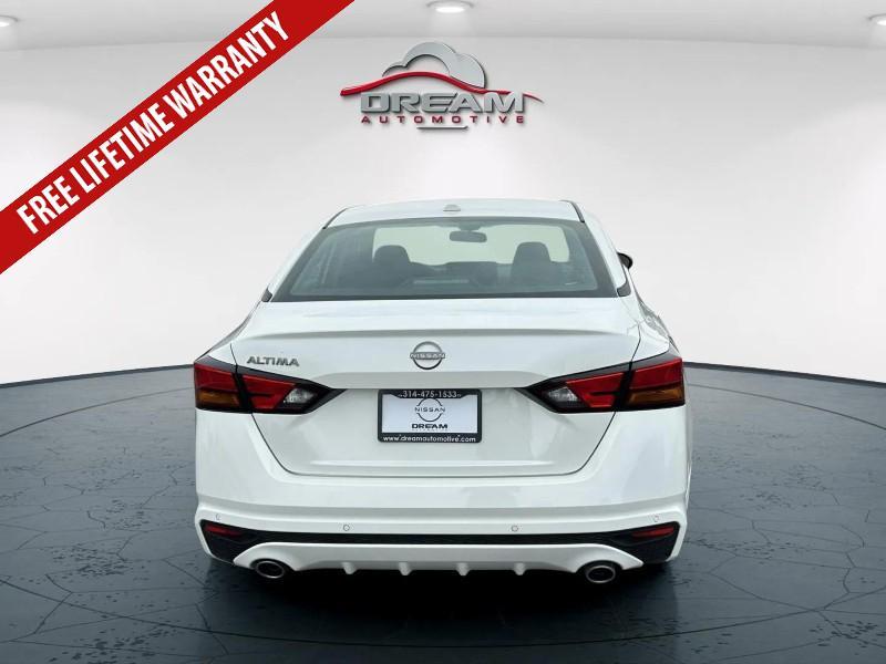 new 2025 Nissan Altima car, priced at $29,475