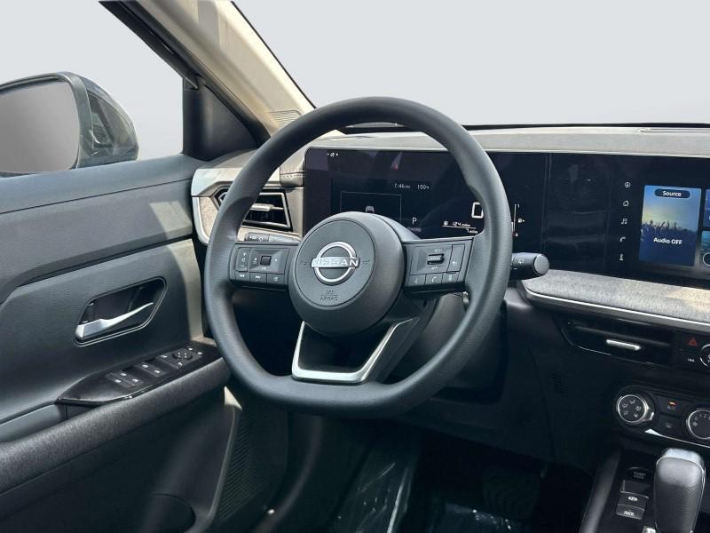 new 2025 Nissan Kicks car, priced at $27,360