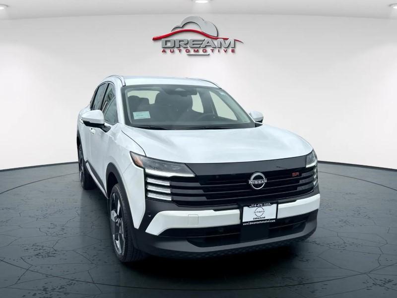 new 2025 Nissan Kicks car, priced at $28,545