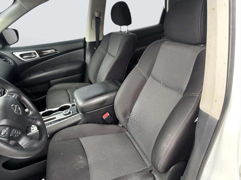 used 2020 Nissan Pathfinder car, priced at $17,000