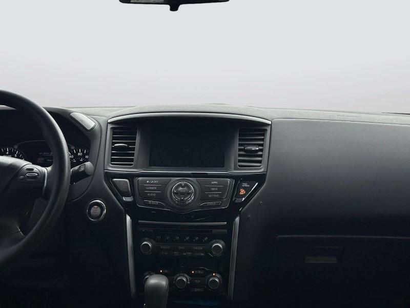used 2020 Nissan Pathfinder car, priced at $17,000