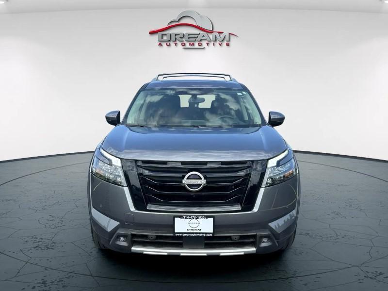 new 2025 Nissan Pathfinder car, priced at $45,608