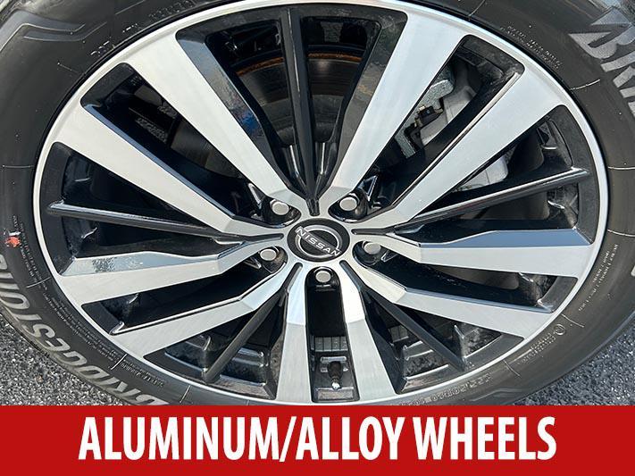 new 2025 Nissan Pathfinder car, priced at $45,608