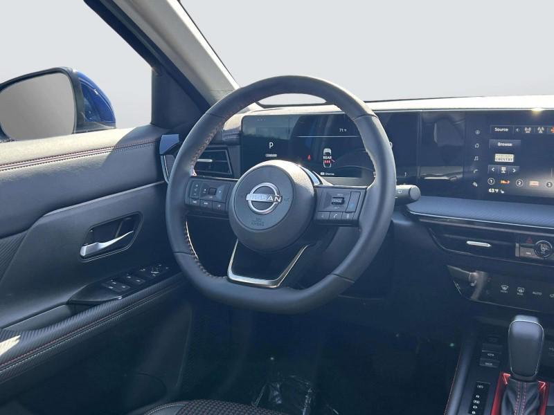 new 2025 Nissan Kicks car, priced at $29,308