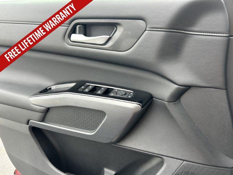 used 2024 Nissan Pathfinder car, priced at $33,216