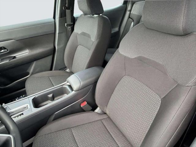 new 2025 Nissan Kicks car, priced at $22,242