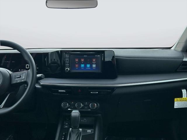 new 2025 Nissan Kicks car, priced at $22,045