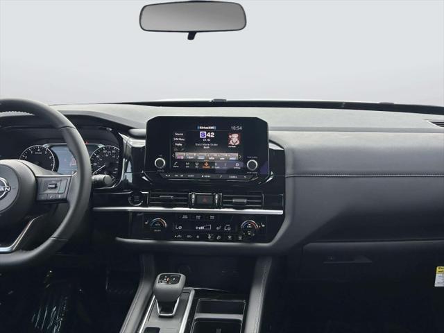 new 2025 Nissan Pathfinder car, priced at $37,580