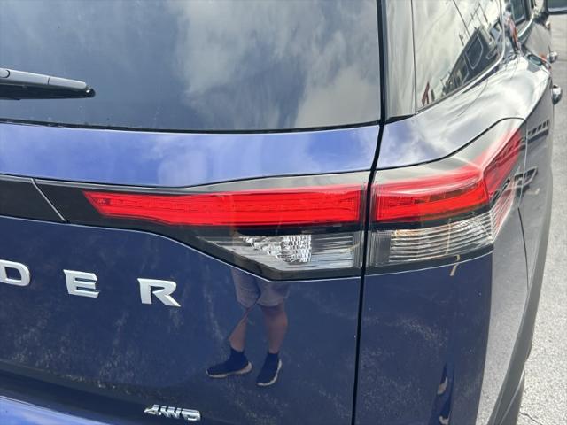 new 2025 Nissan Pathfinder car, priced at $37,580