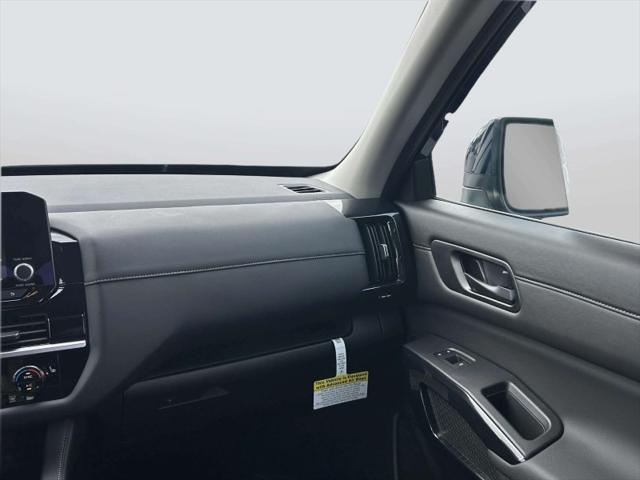 new 2025 Nissan Pathfinder car, priced at $37,580