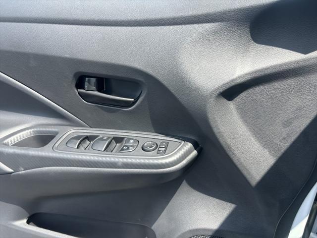 new 2025 Nissan Versa car, priced at $19,294