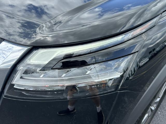 used 2022 Nissan Pathfinder car, priced at $25,000