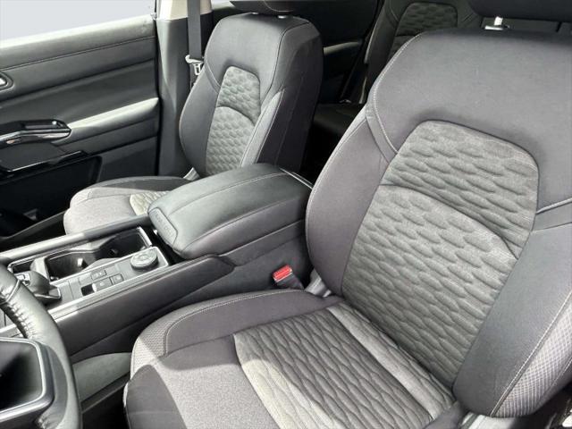 used 2022 Nissan Pathfinder car, priced at $25,000