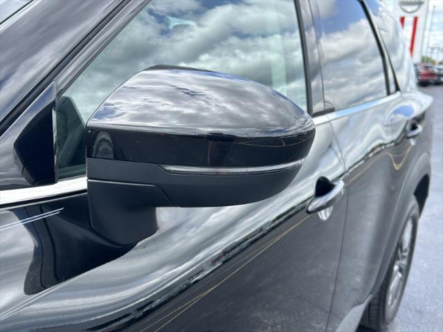 used 2022 Nissan Pathfinder car, priced at $25,000