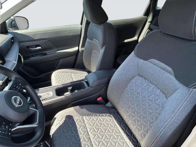 new 2025 Nissan Kicks car, priced at $25,355