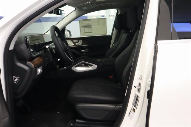 new 2025 Mercedes-Benz GLS 450 car, priced at $97,060