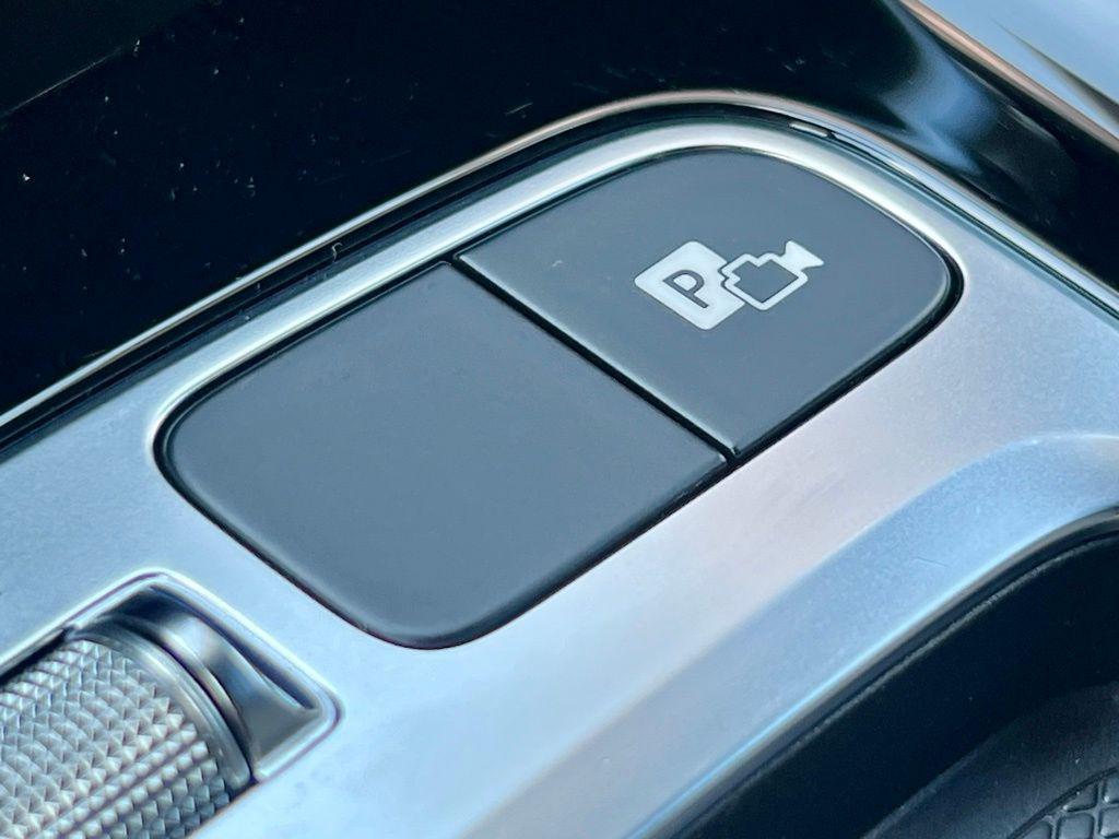 used 2025 Mercedes-Benz GLB 250 car, priced at $44,945