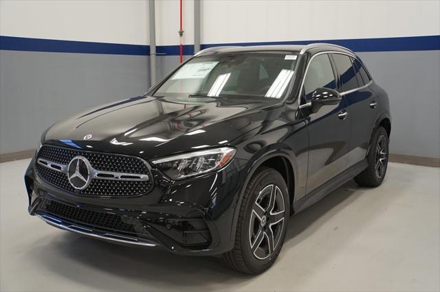 new 2025 Mercedes-Benz GLC 300 car, priced at $59,930