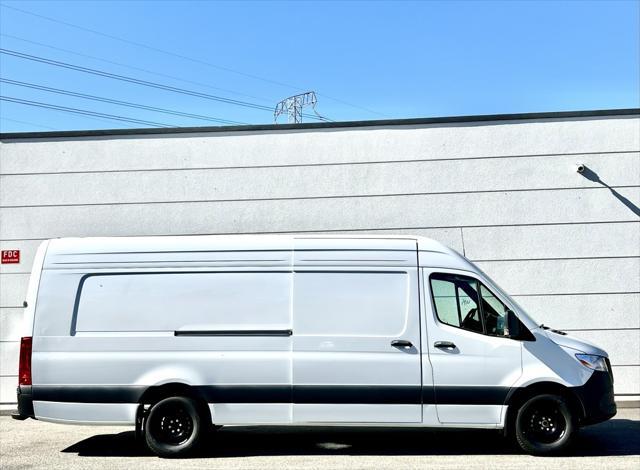 new 2024 Mercedes-Benz Sprinter 2500 car, priced at $71,420