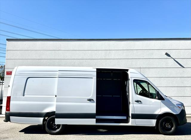 new 2024 Mercedes-Benz Sprinter 2500 car, priced at $71,420