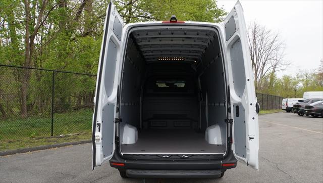 new 2024 Mercedes-Benz Sprinter 2500 car, priced at $70,099